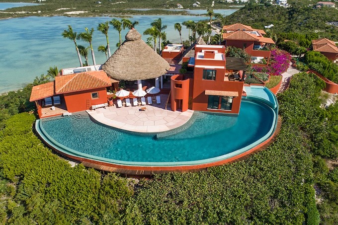 Bajacu, Turks & Caicos