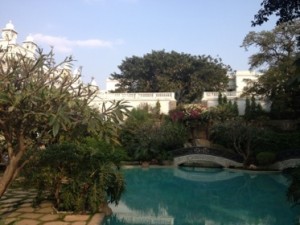 falaknuma-taj-hyderabad-main-pool-300x225.jpg